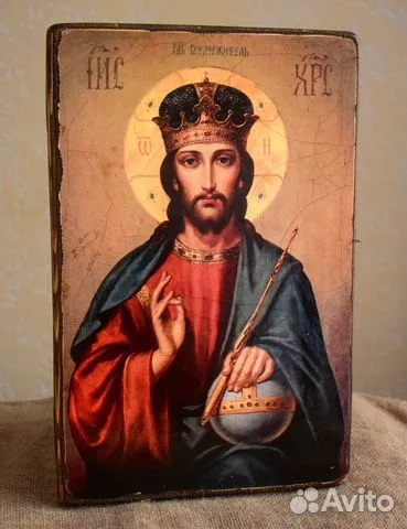 Икона деревянная "Христос Вседержитель" — необычный подарок