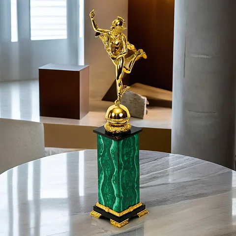 Сувенир «Гермес» из бронзы с малахитом и долеритом — красивый подарок