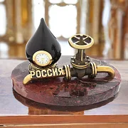 Бронзовая композиция «Российская нефтяная промышленность» с яшмой в подарок — фотография 1
