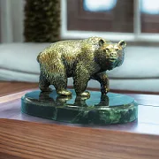 Бронзовая статуэтка «Медведь таежный» на змеевике — необычный подарок — фотография 1