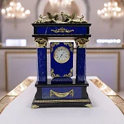 Подарочные каминные часы «Ангелы» из лазурита и долерита — фотография 1