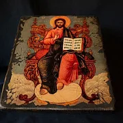 Икона деревянная "Спас-Вседержитель на троне" — оригинальный подарок — фотография 8