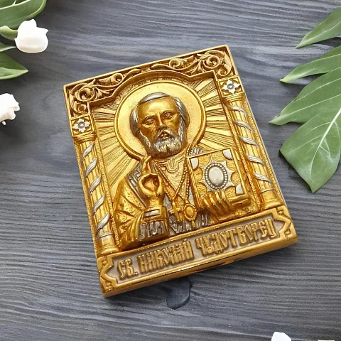 Бронзовая икона "Николай Чудотворец" в золоте — оригинальный подарок