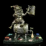 Ручная работа: Фигурка «Гном-пивник» на змеевике — фотография 2