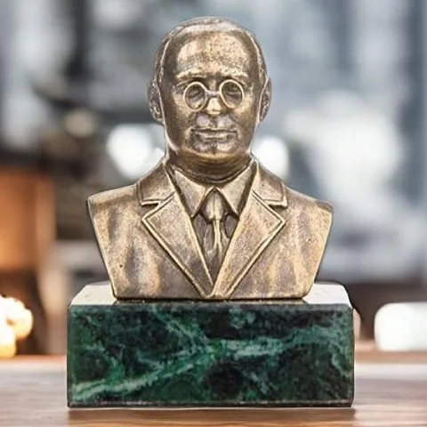 Бюст «Берия Л.П.» из бронзы — необычный подарок
