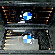 Нарды под стеклом «BMW X5» — необычный подарок — фотография 5