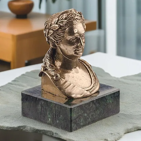 Подарочный бюст «Екатерина II» из бронзы