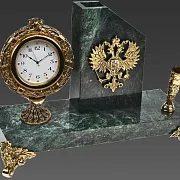 Часы «Элина» с гербом РФ и подставкой — оригинальный подарок — фотография 2